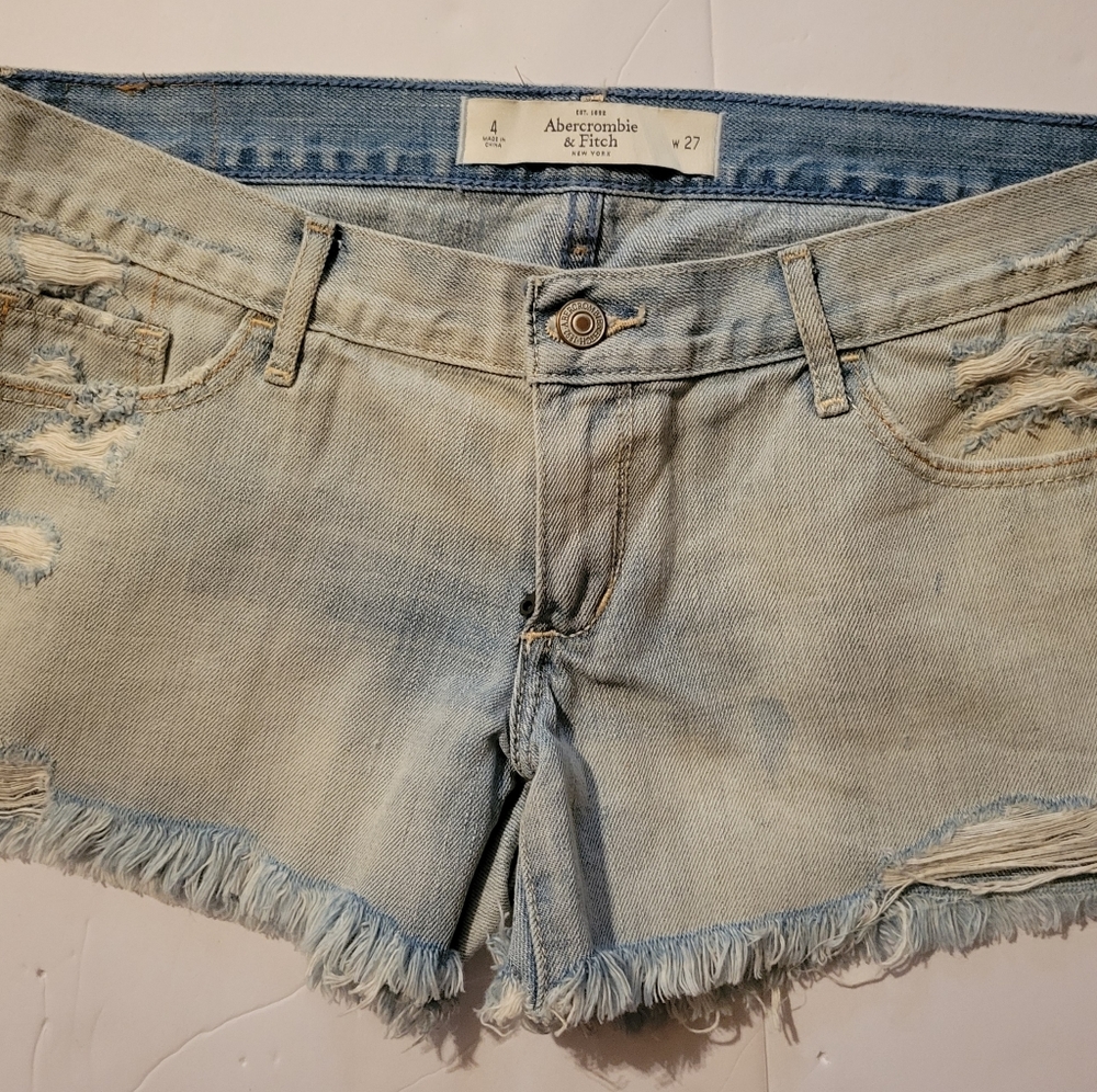 Abercrombie And Fitch size 4 shorts